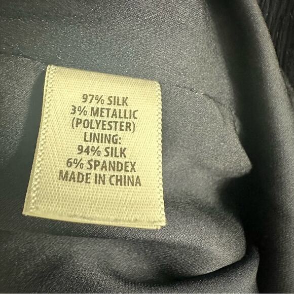 St. John Blouse Sleeveless Silk Blue Striped Metallic Designer Size Medium - Picture 7 of 7